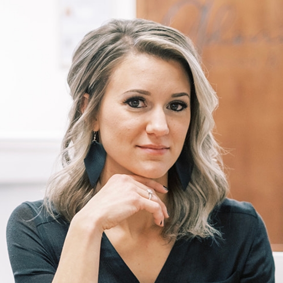 Meet your Posher, Jen - Picture 2 of 4